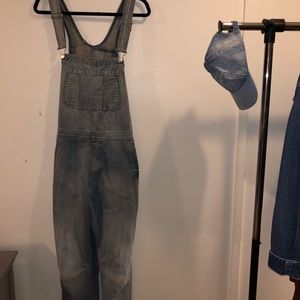 ✨ TOPSHOP denim overalls ✨